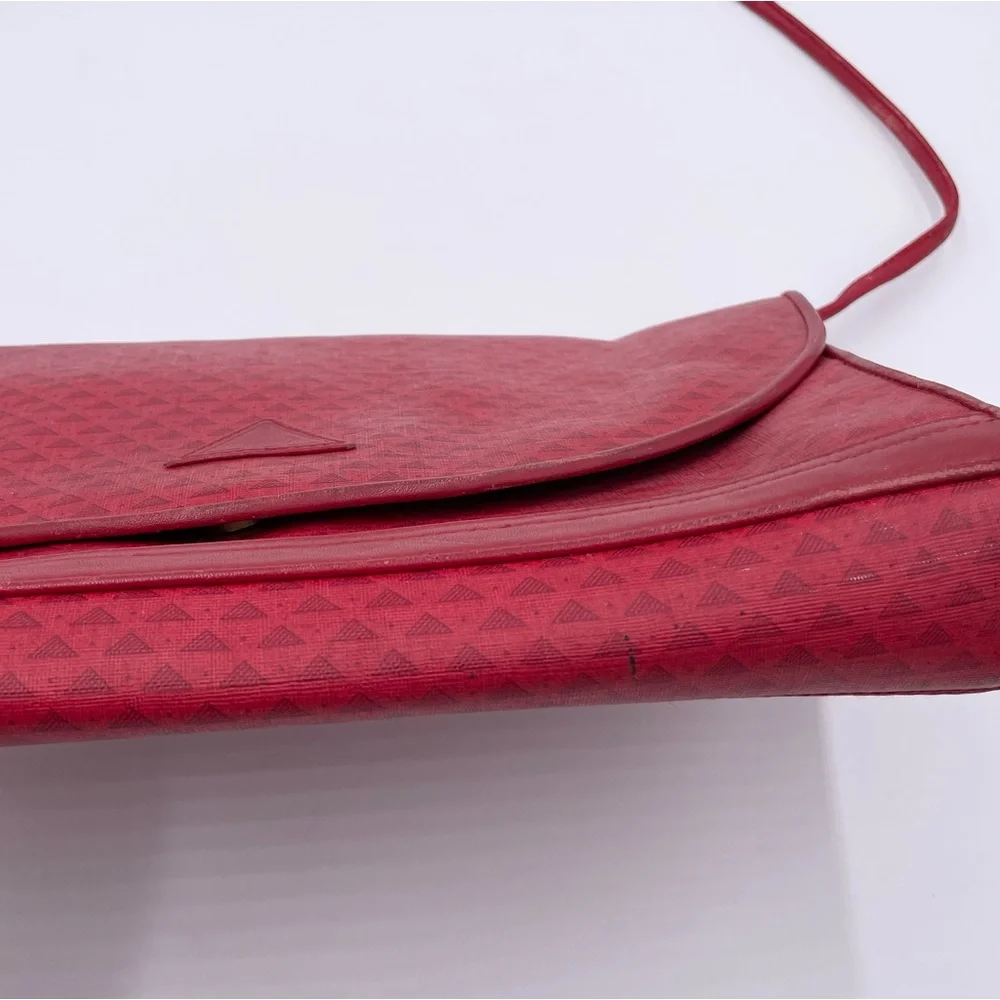 Vintage 1984 Liz Claiborne Red Leather Flap Bag Purse Geometric Print Adjustable